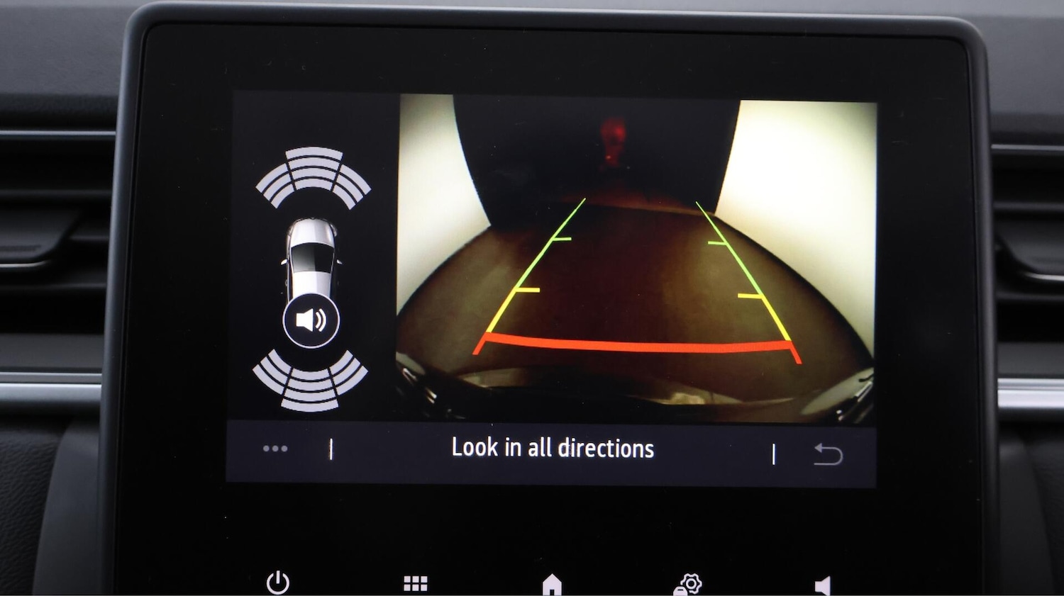 Used Renault Captur 2023 for sale - 76432350: Photo 24