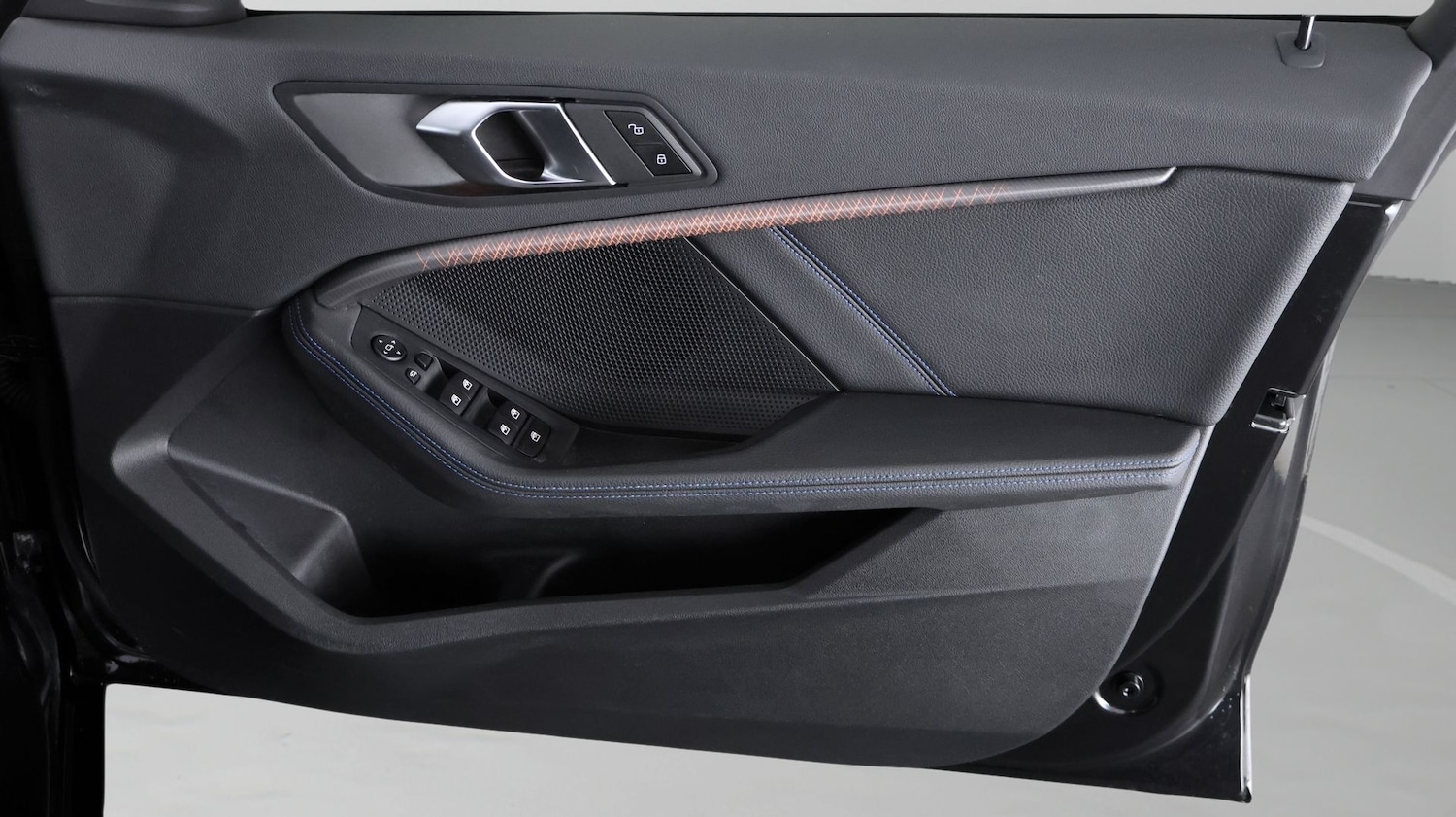 Used BMW 1 Series 2024 for sale - 78155568: Photo 15