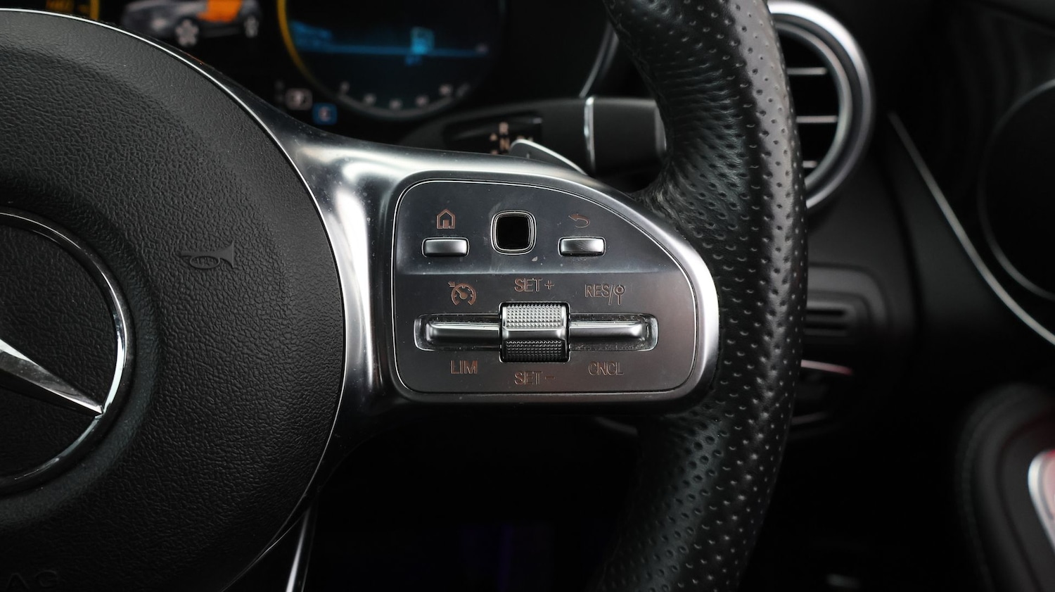 Used Mercedes-Benz GLC 2020 for sale - 77371031: Photo 24