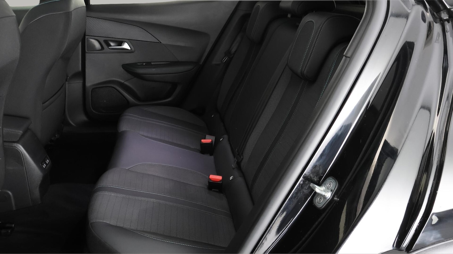 Used Peugeot 2008 2022 for sale - 76689879: Photo 17