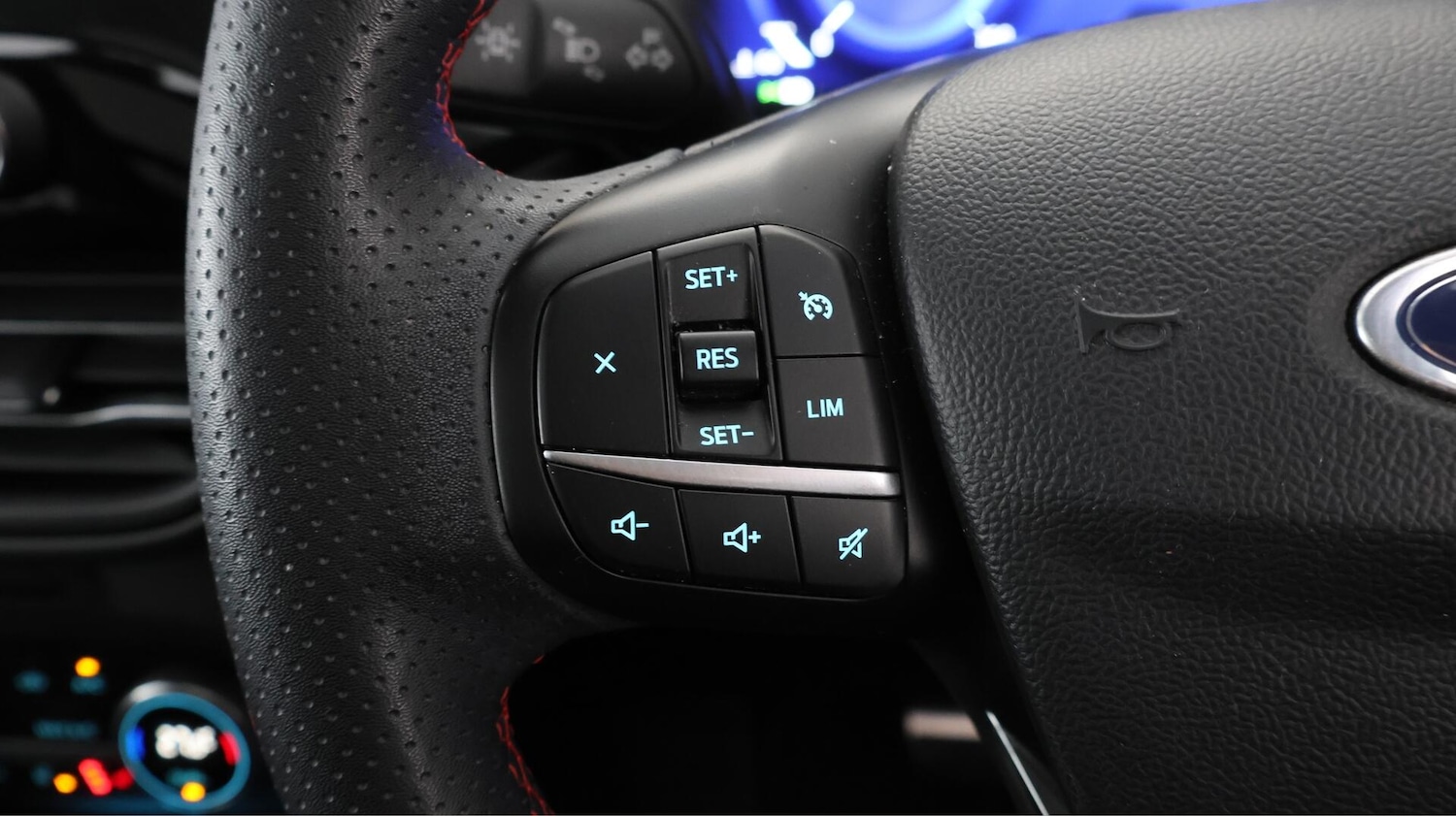 Used Ford Kuga 2022 for sale - 76380630: Photo 24
