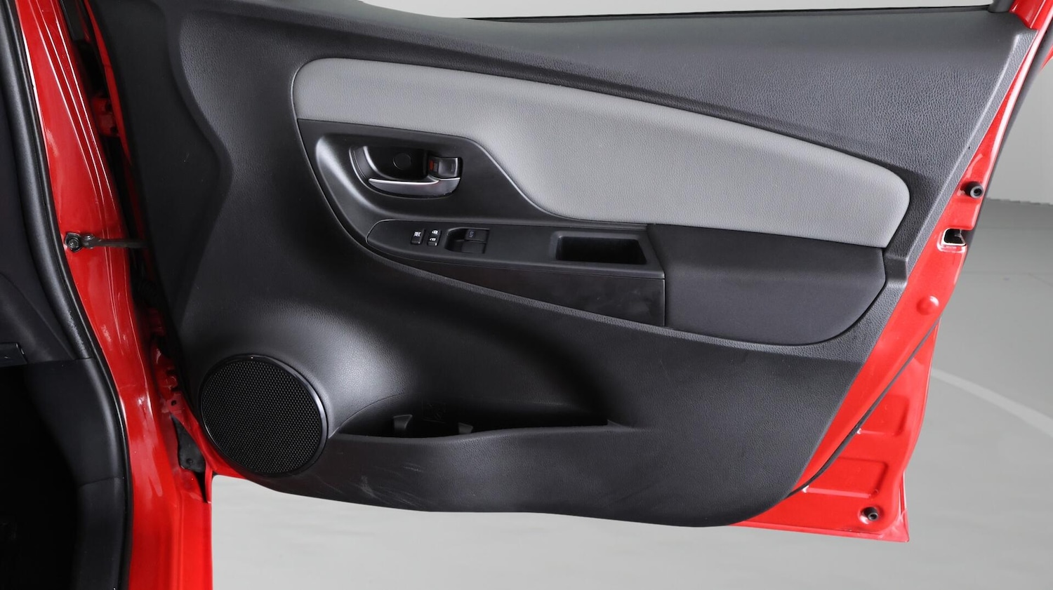 Used Toyota Yaris 2018 for sale - 76538692: Photo 15