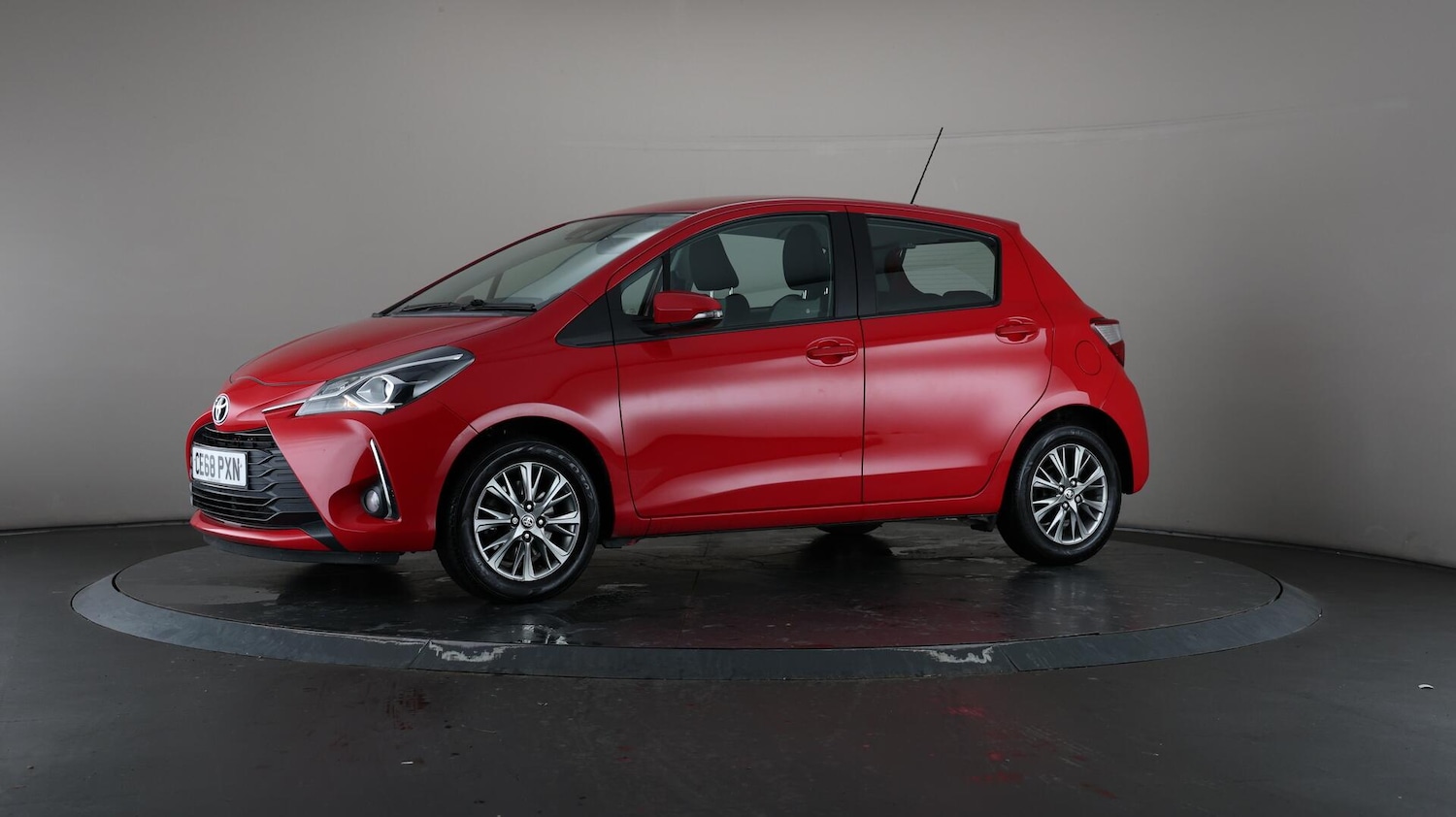 Used Toyota Yaris 2018 for sale - 76538692: Photo 42