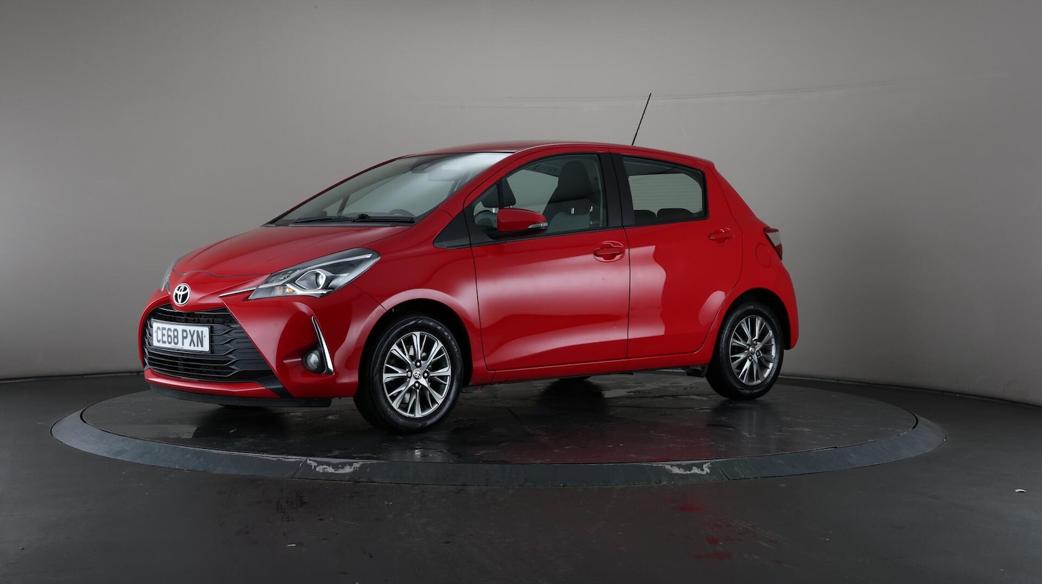 Used Toyota Yaris 2018 for sale - 76538692: Photo 43