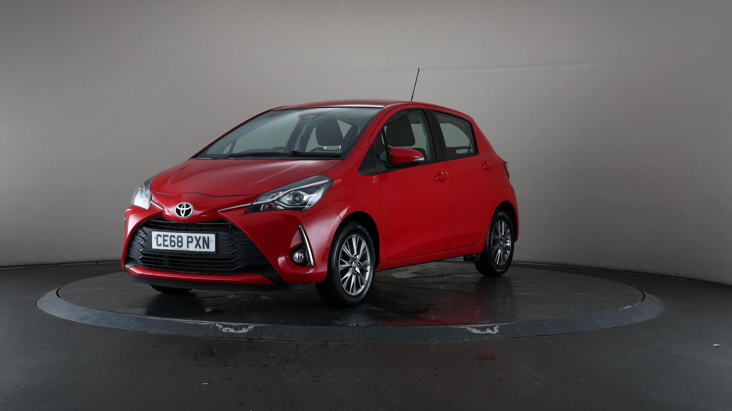 Used Toyota Yaris 2018 for sale - 76538692: Photo 45