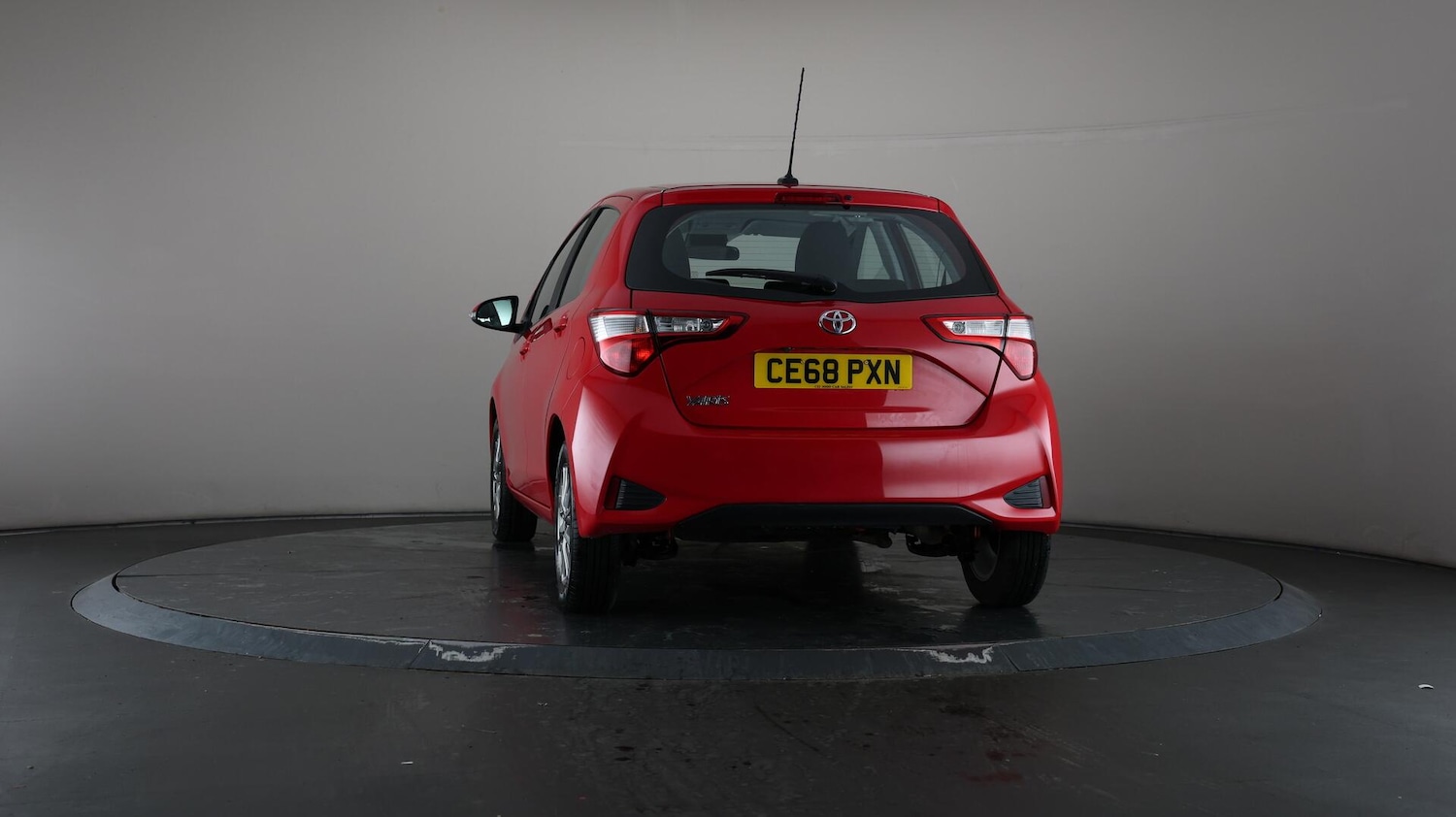 Used Toyota Yaris 2018 for sale - 76538692: Photo 47