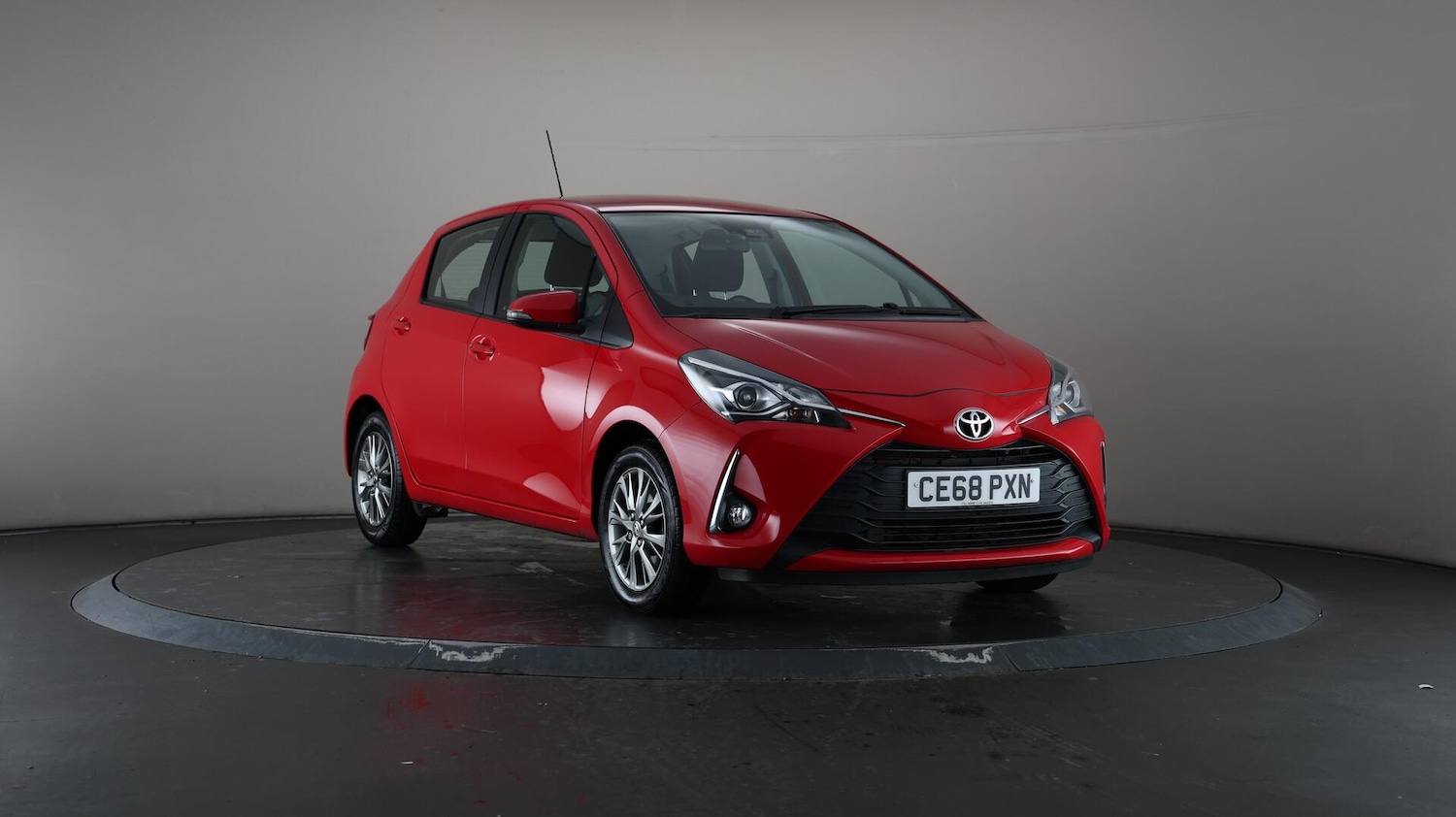 Used Toyota Yaris 2018 for sale - 76538692: Photo 53