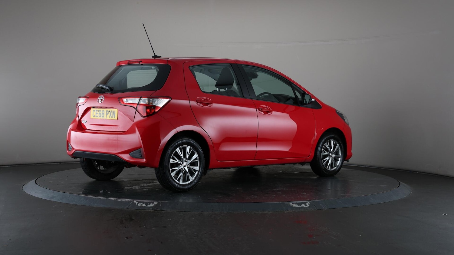 Used Toyota Yaris 2018 for sale - 76538692: Photo 66