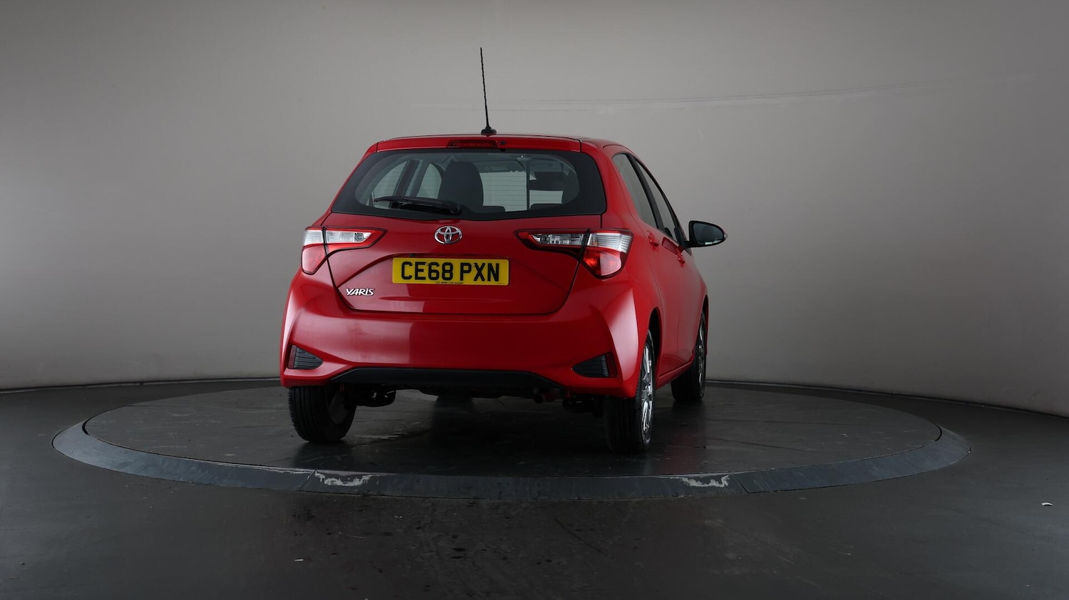 Used Toyota Yaris 2018 for sale - 76538692: Photo 71
