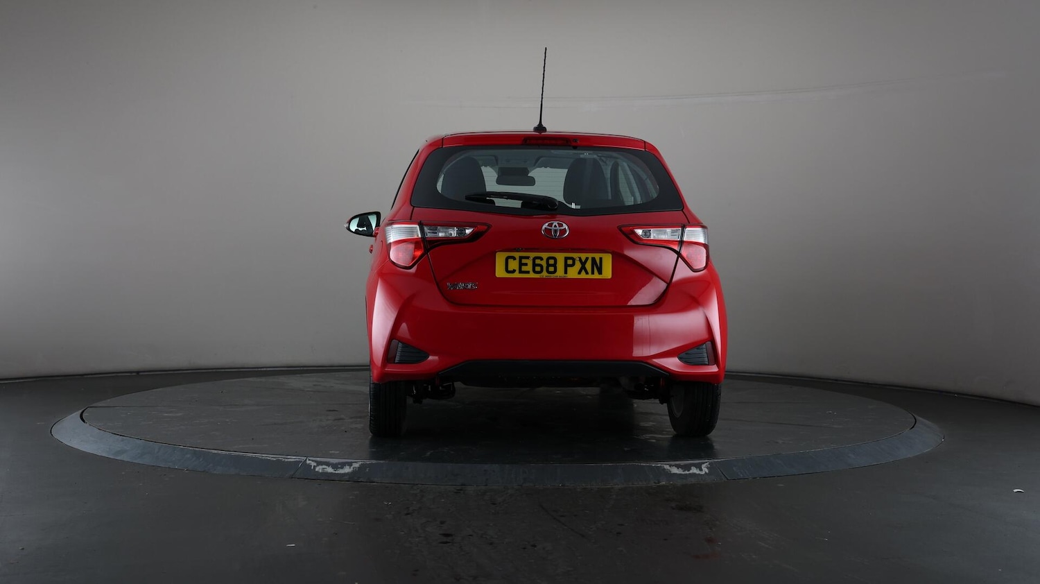 Used Toyota Yaris 2018 for sale - 76538692: Photo 73