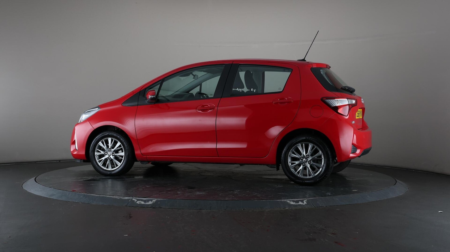 Used Toyota Yaris 2018 for sale - 76538692: Photo 78