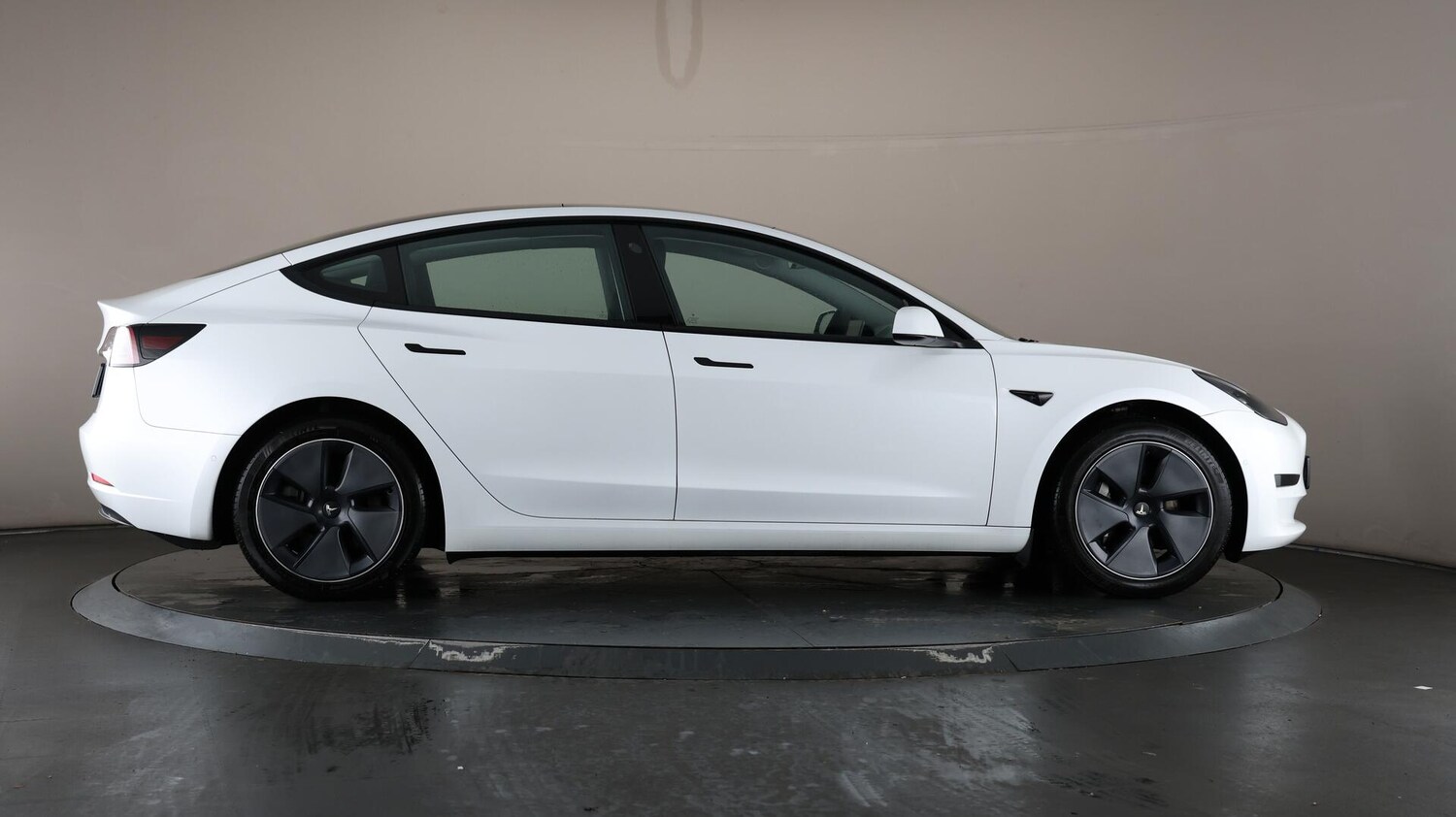 Used Tesla Model 3 2021 for sale - 76166946: Photo 64