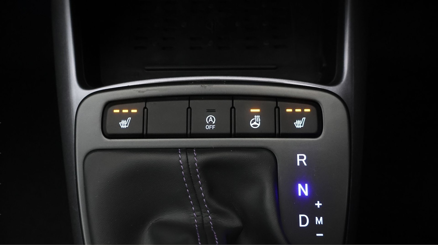 Used Hyundai i10 2023 for sale - 77637040: Photo 20