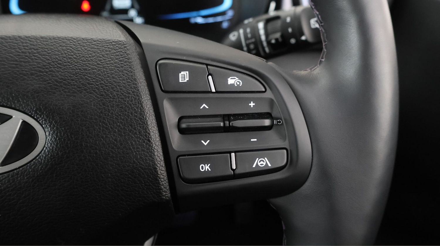 Used Hyundai i10 2023 for sale - 77637040: Photo 21