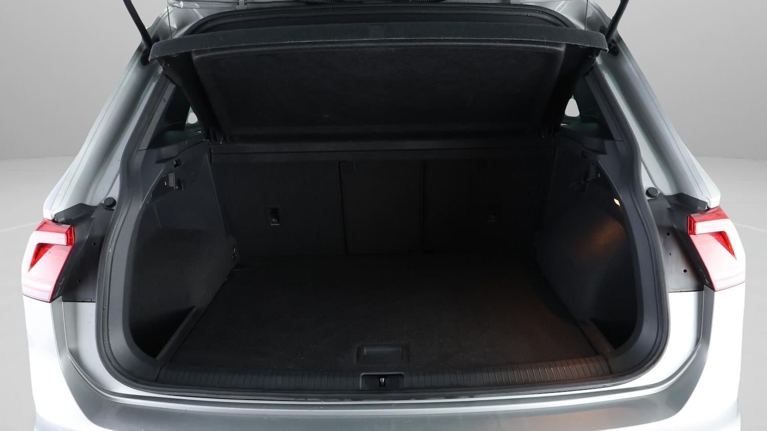 Used Volkswagen Tiguan for sale - 76735027: Photo 16