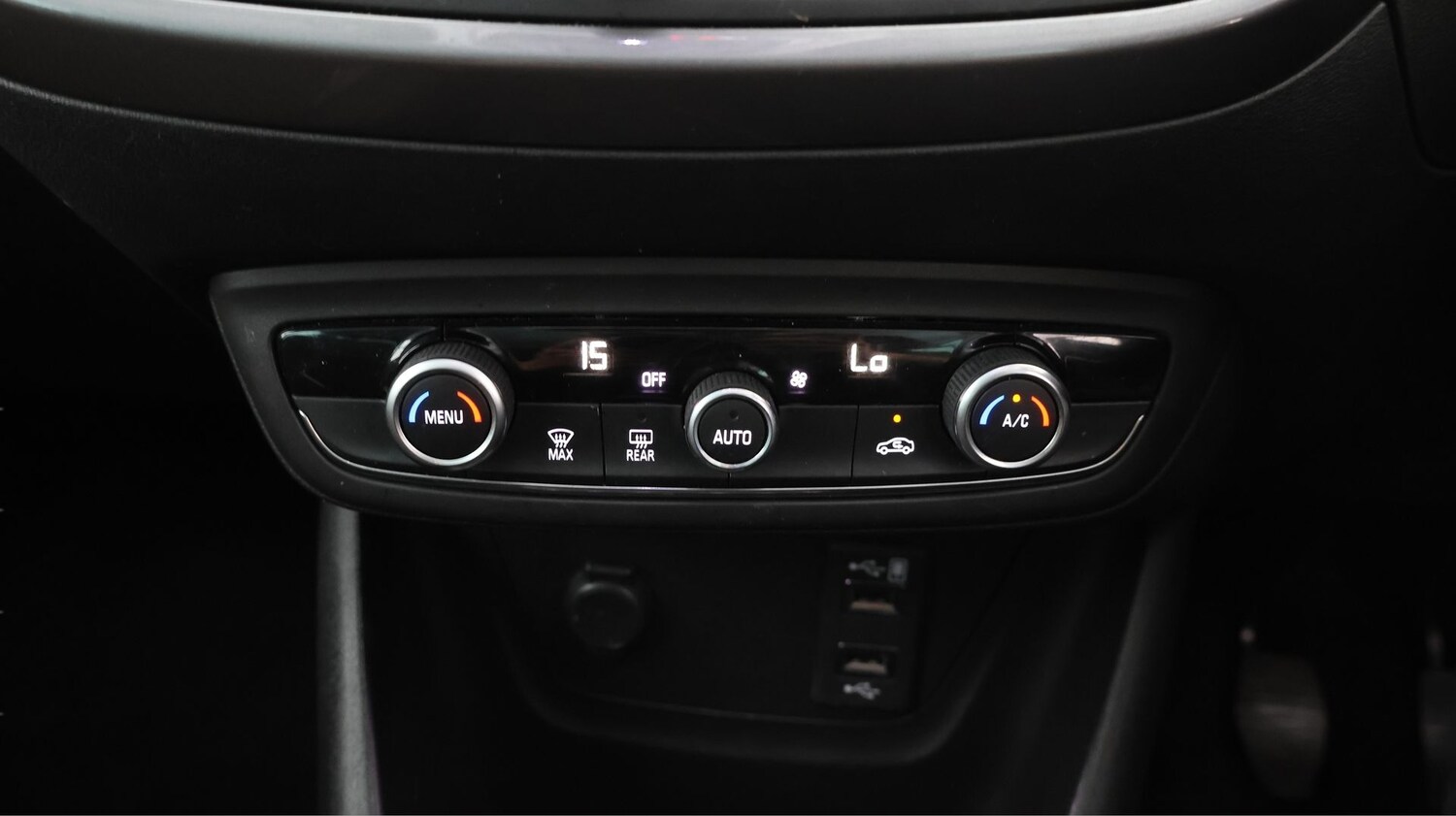 Used Vauxhall Crossland X 2019 for sale - 78220640: Photo 11