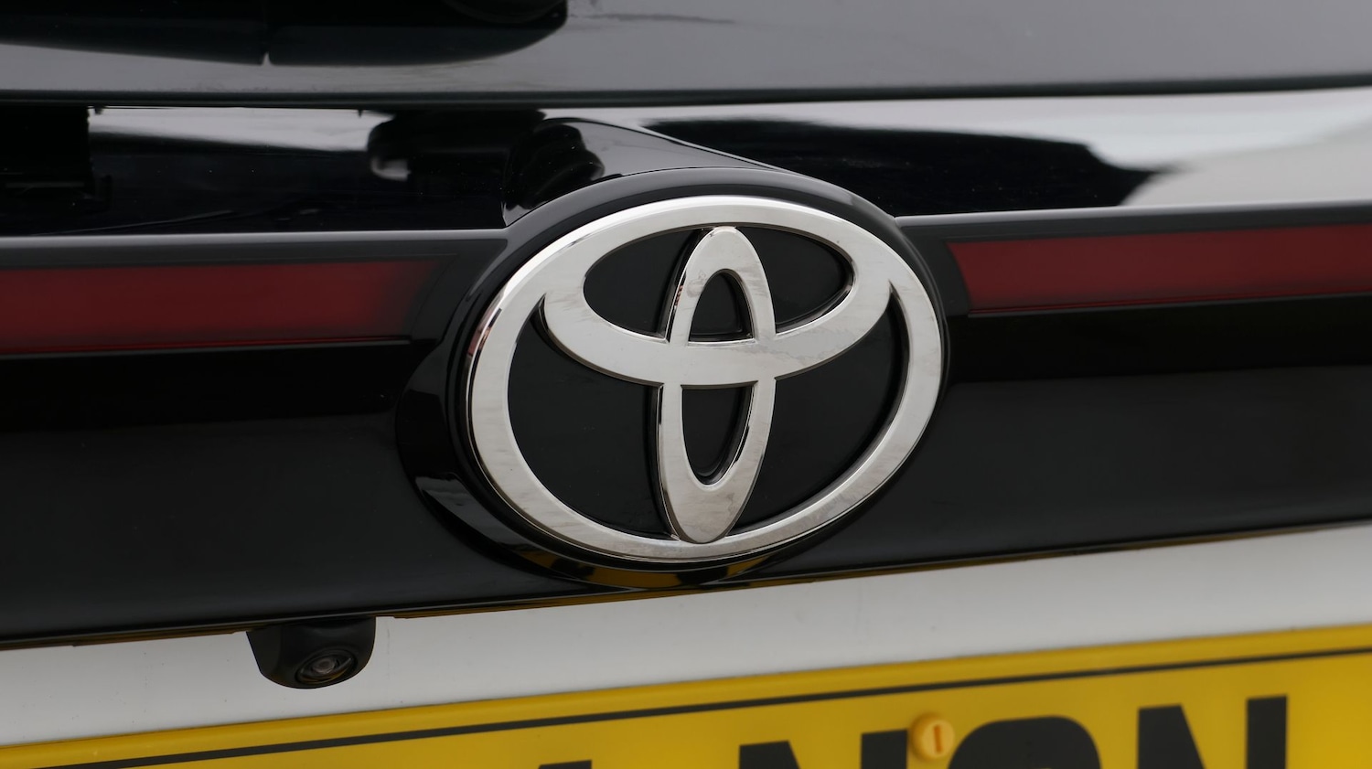 Used Toyota Yaris Cross 2024 for sale - 77610518: Photo 25