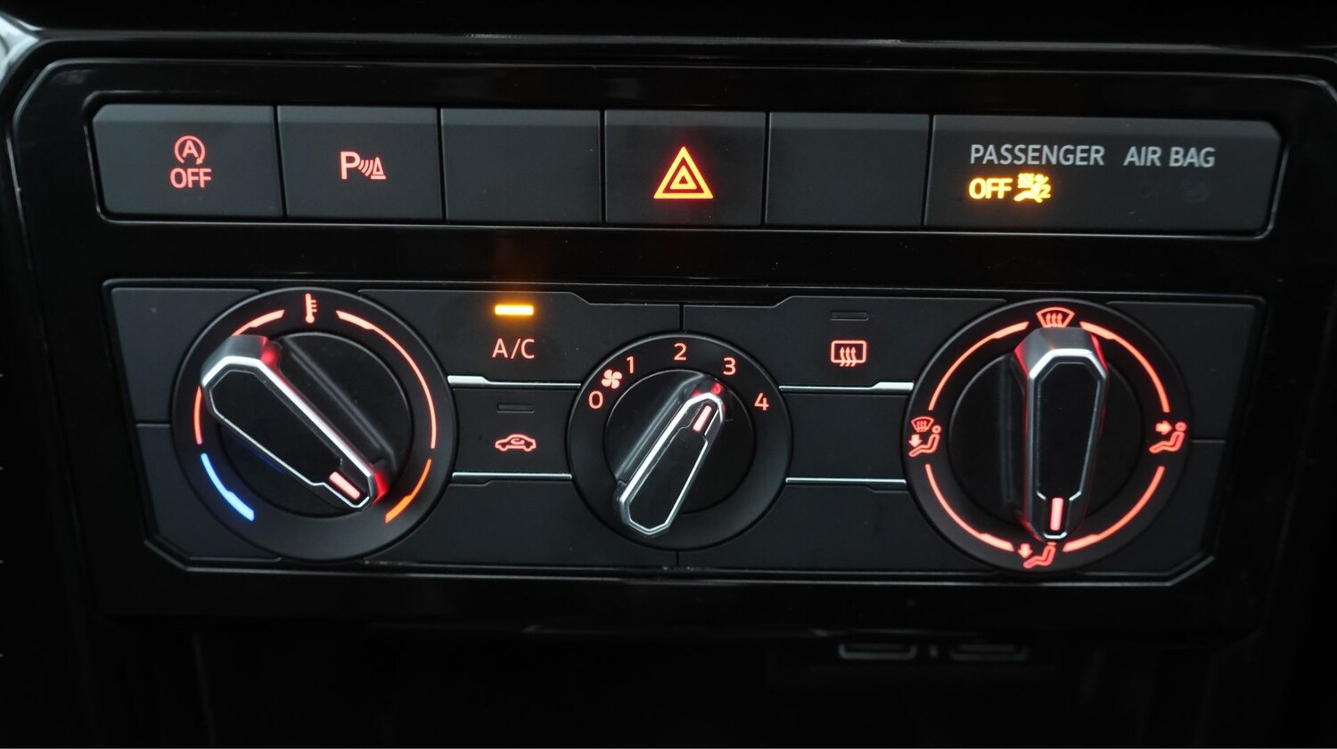 Used Volkswagen T-Cross for sale - 77181993: Photo 11