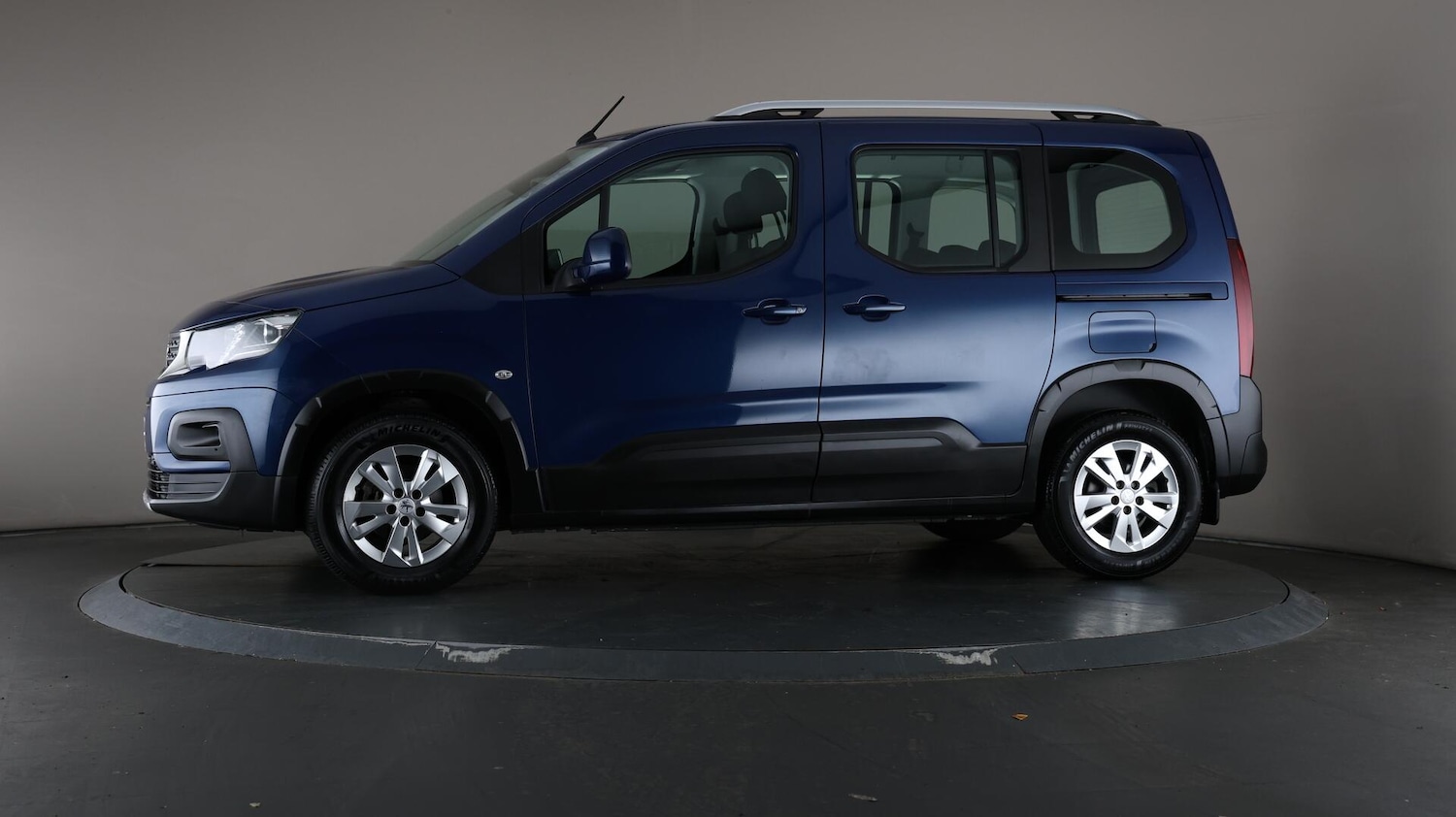 Vehicle 41