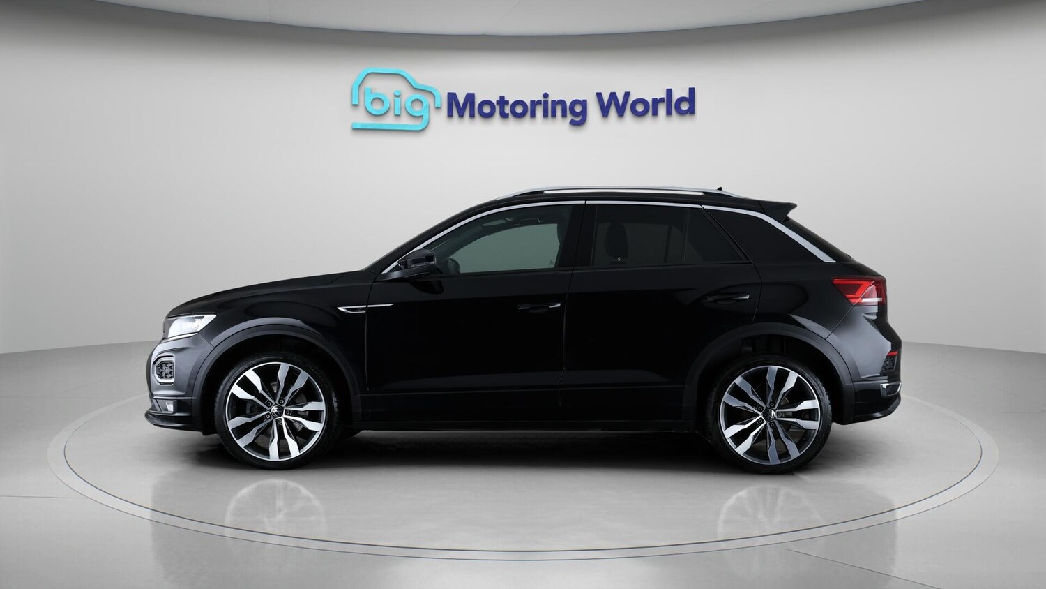 Used Volkswagen T-Roc 2021 for sale - 76121300: Photo 4