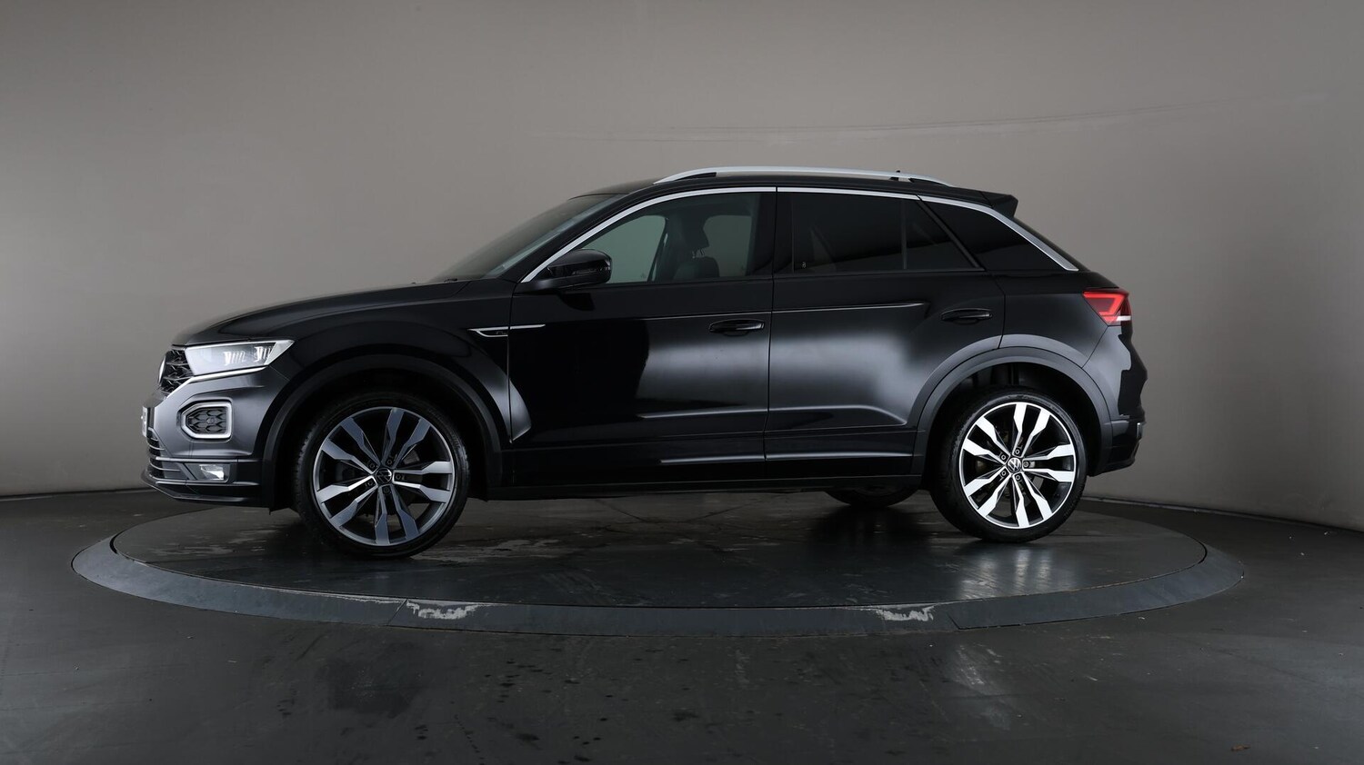 Used Volkswagen T-Roc 2021 for sale - 76121300: Photo 40