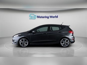Used Ford Fiesta 2019 for sale - 77921110: Photo