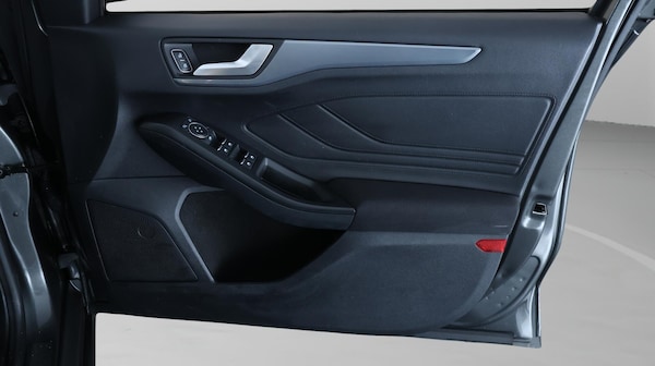 Used Ford Focus 2019 for sale - 76136778: Photo 16