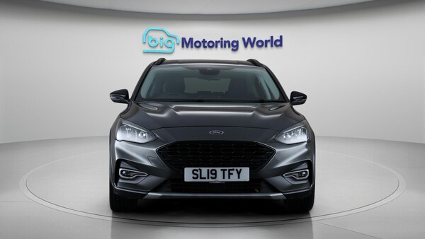 Used Ford Focus 2019 for sale - 76136778: Photo 3
