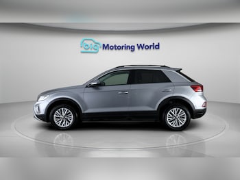Used Volkswagen T-Roc 2023 for sale - 78538930: Photo