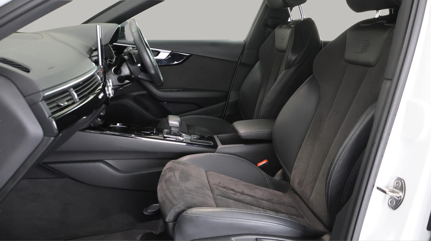 Used Audi A4 2021 for sale - 76743068: Photo 15