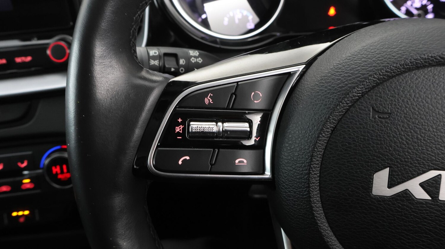 Used Kia XCeed for sale - 77323957: Photo 25