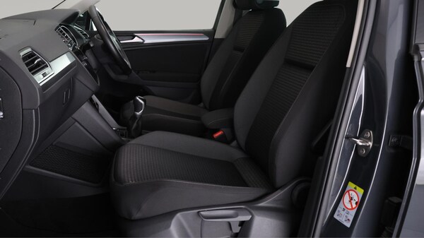 Used Volkswagen Tiguan 2022 for sale - 75458990: Photo 15