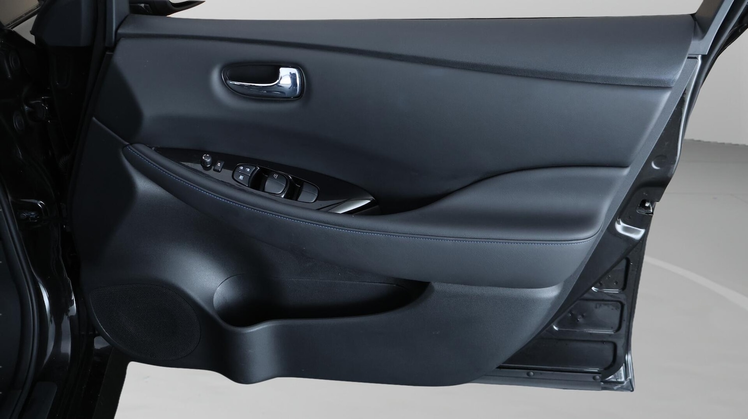 Used Nissan Leaf 2022 for sale - 76701185: Photo 14