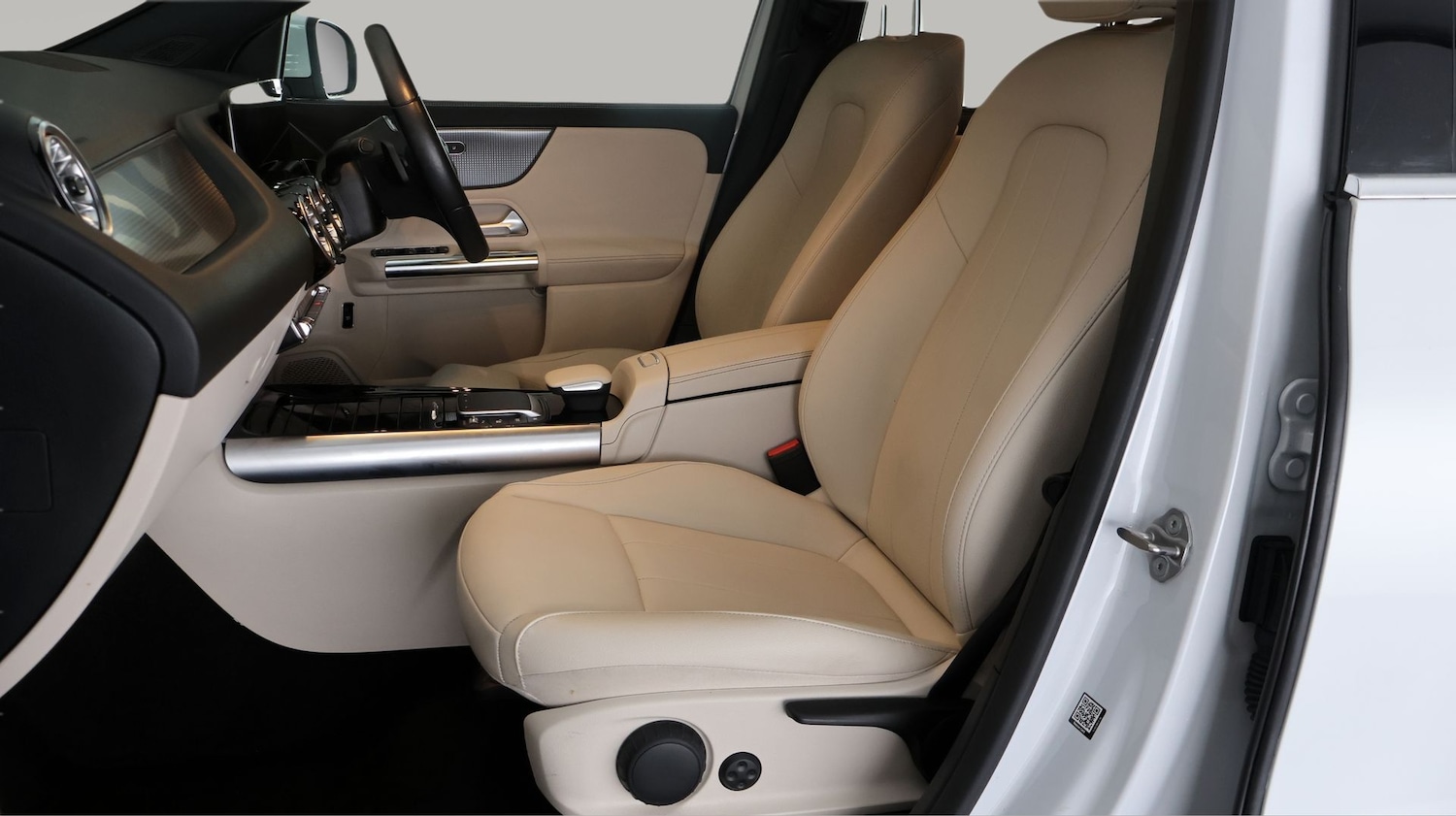 Used Mercedes-Benz EQA 2021 for sale - 77202383: Photo 14