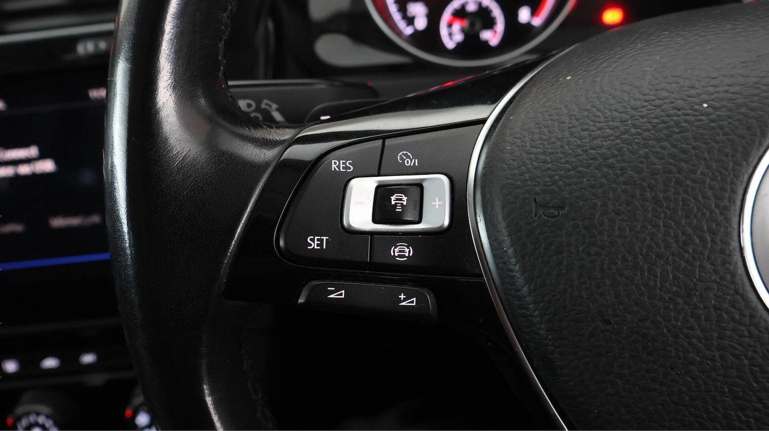 Used Volkswagen Golf 2019 for sale - 76742798: Photo 23