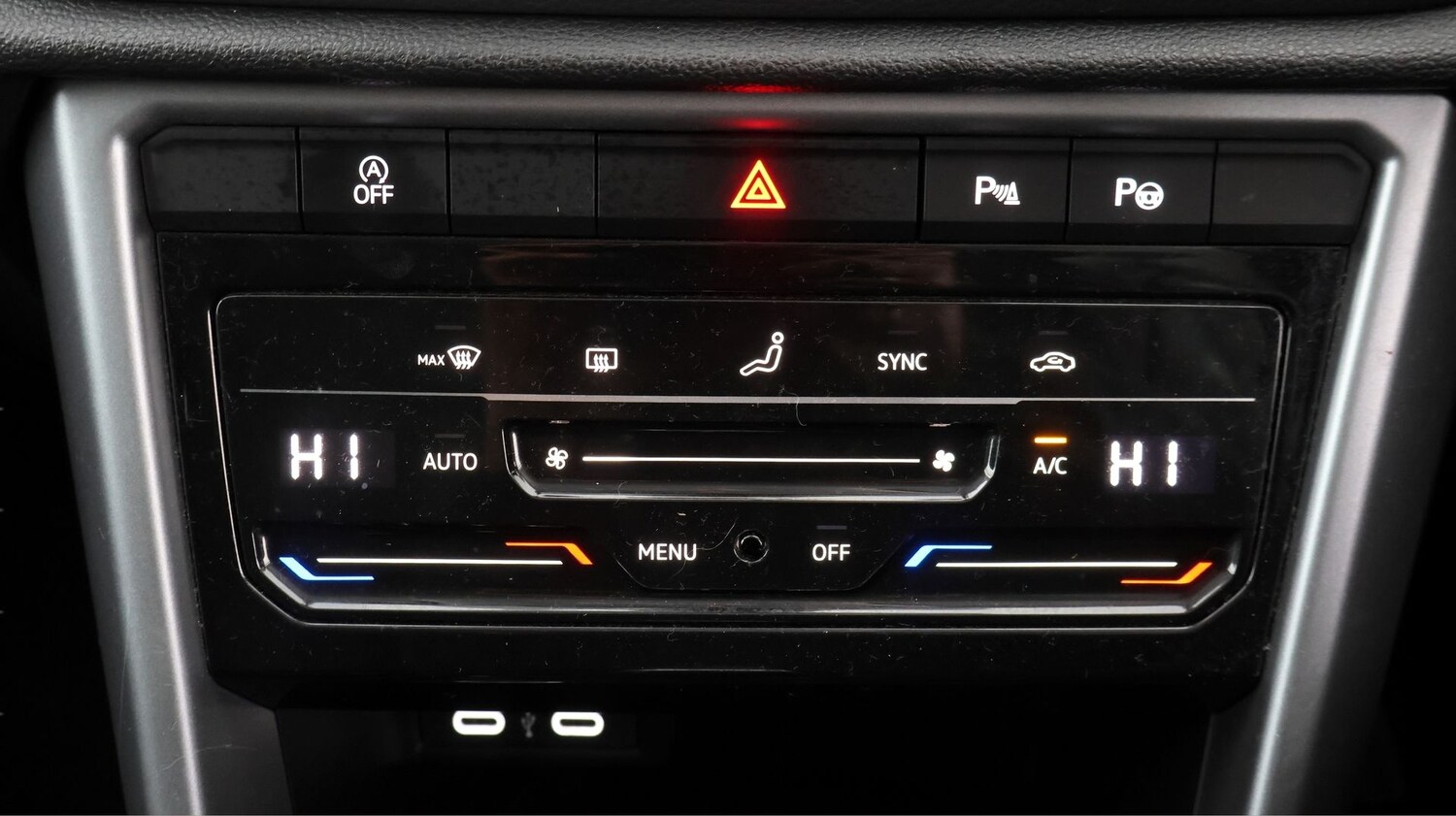 Used Volkswagen T-Roc 2023 for sale - 78055364: Photo 11