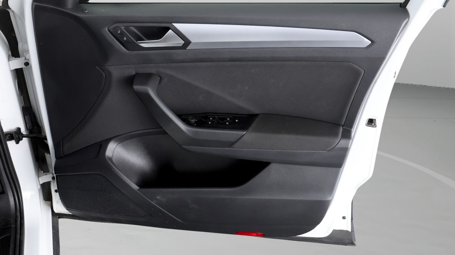 Used Volkswagen T-Roc 2023 for sale - 78055364: Photo 14