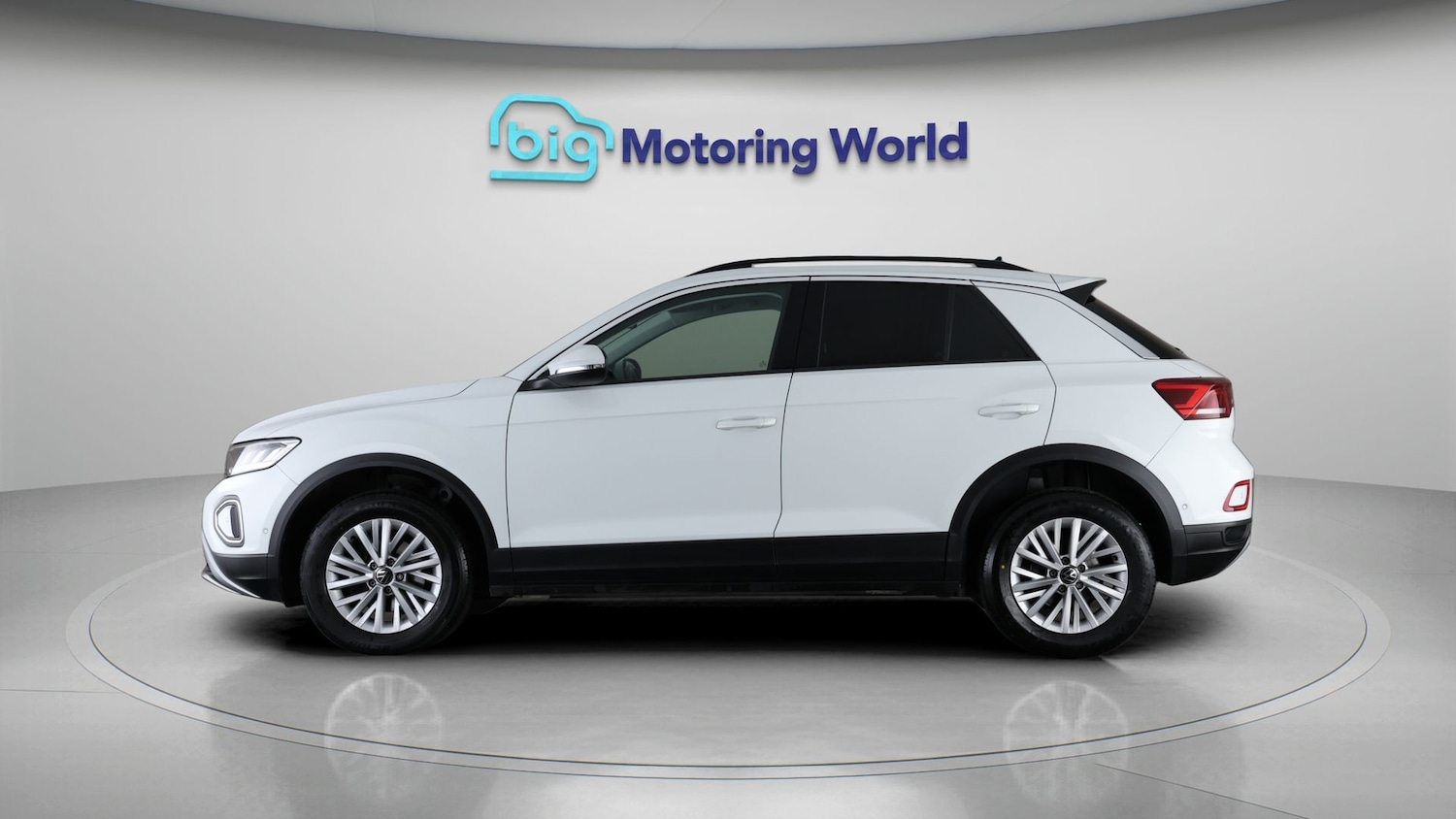 Used Volkswagen T-Roc 2023 for sale - 78055364: Photo 4