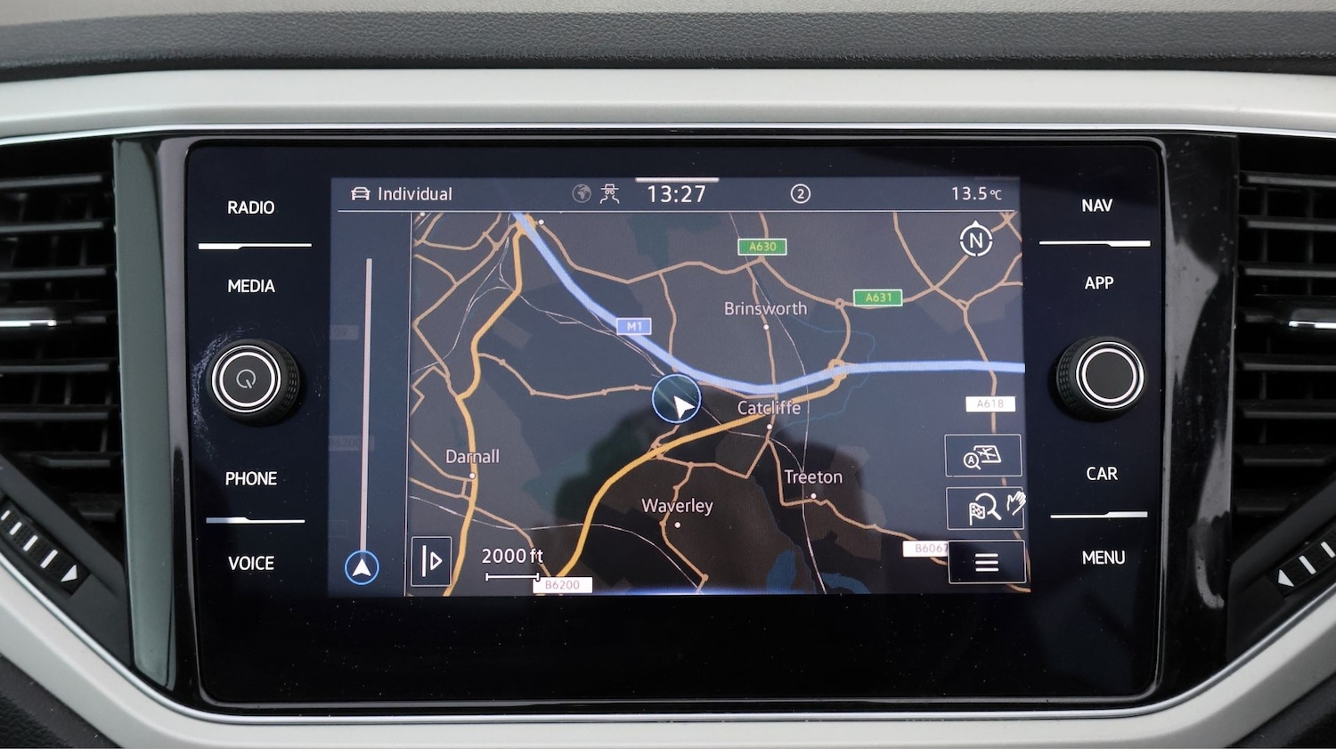 Used Volkswagen T-Roc for sale - 78147696: Photo 11