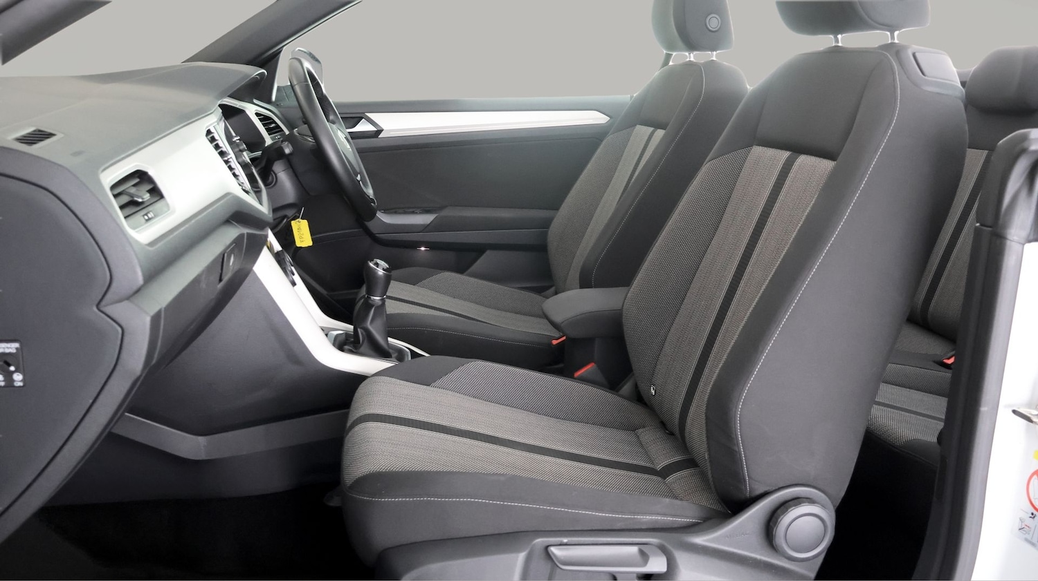 Used Volkswagen T-Roc for sale - 78147696: Photo 14