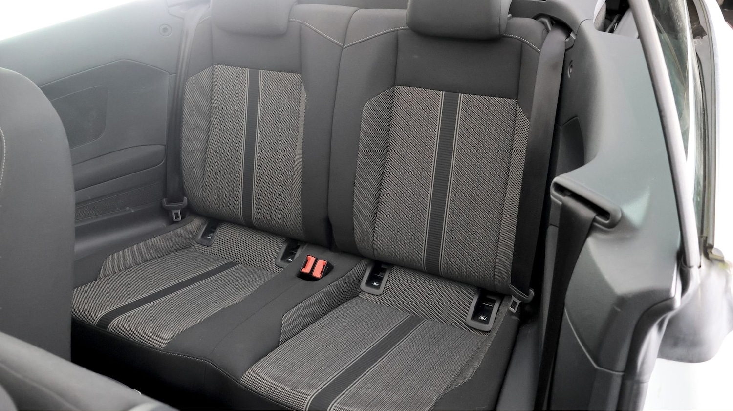 Used Volkswagen T-Roc for sale - 78147696: Photo 16