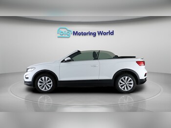 Used Volkswagen T-Roc 2021 for sale - 78147696: Photo