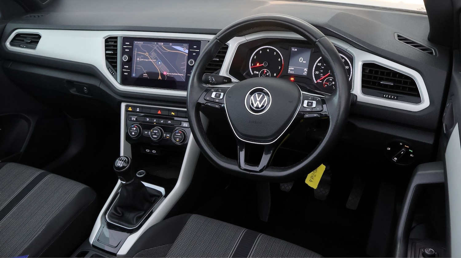 Used Volkswagen T-Roc for sale - 78147696: Photo 9