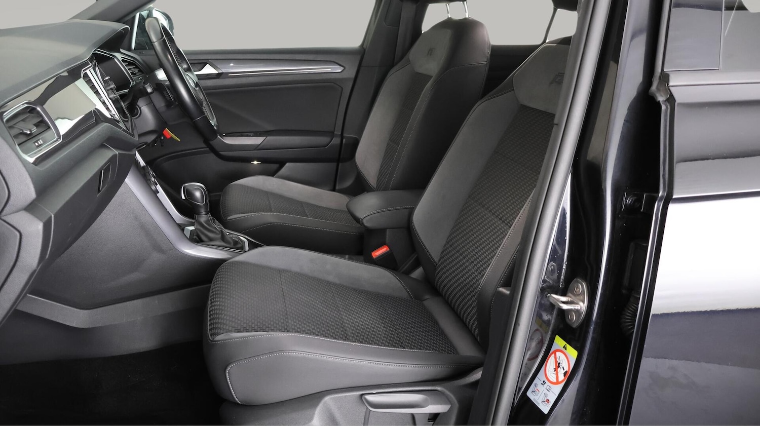 Used Volkswagen T-Roc 2020 for sale - 76175191: Photo 13