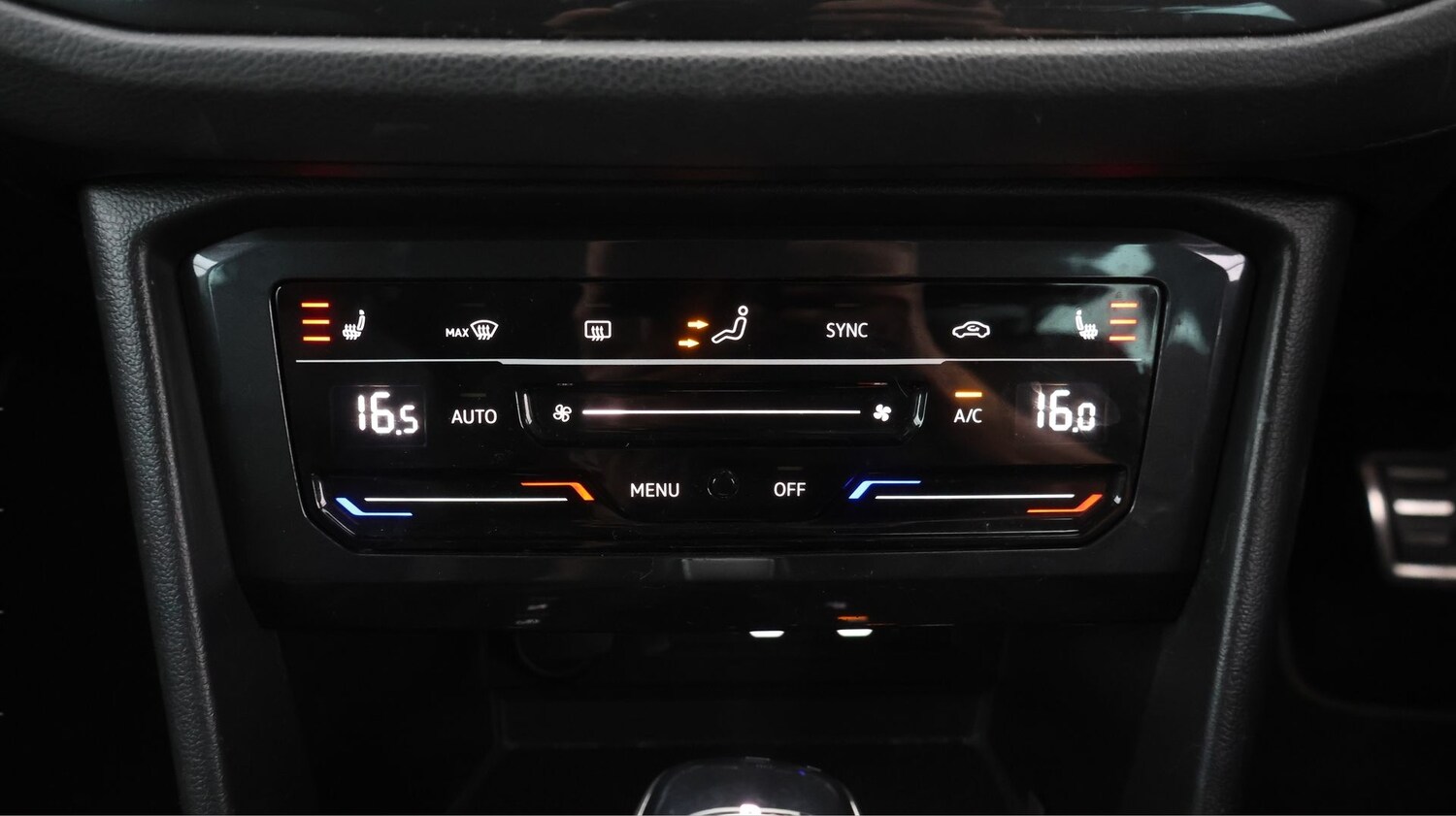 Used Volkswagen Tiguan 2021 for sale - 78220643: Photo 11