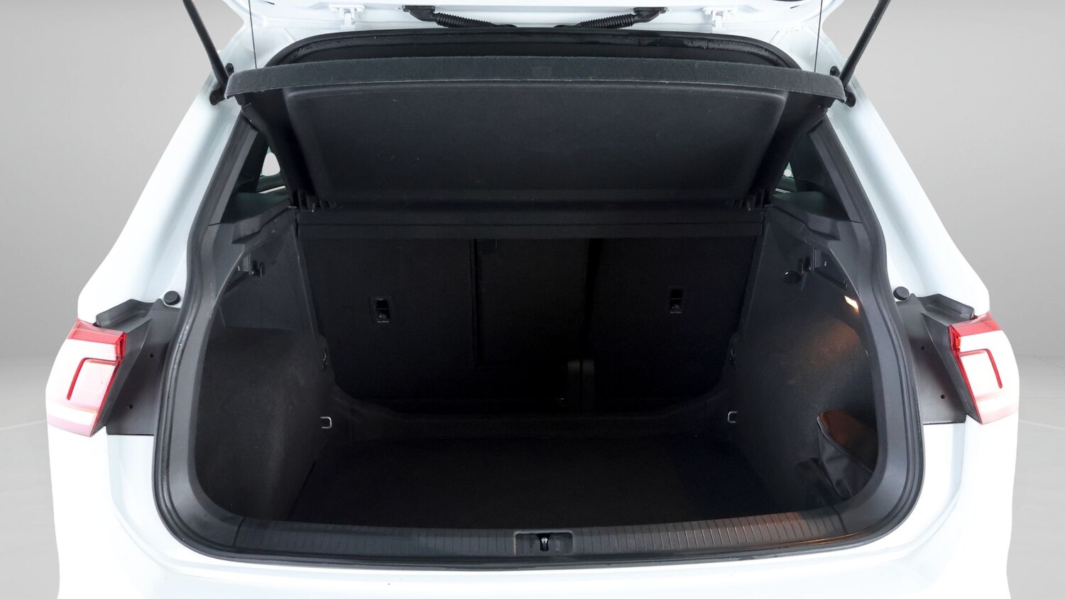 Used Volkswagen Tiguan 2021 for sale - 78220643: Photo 16