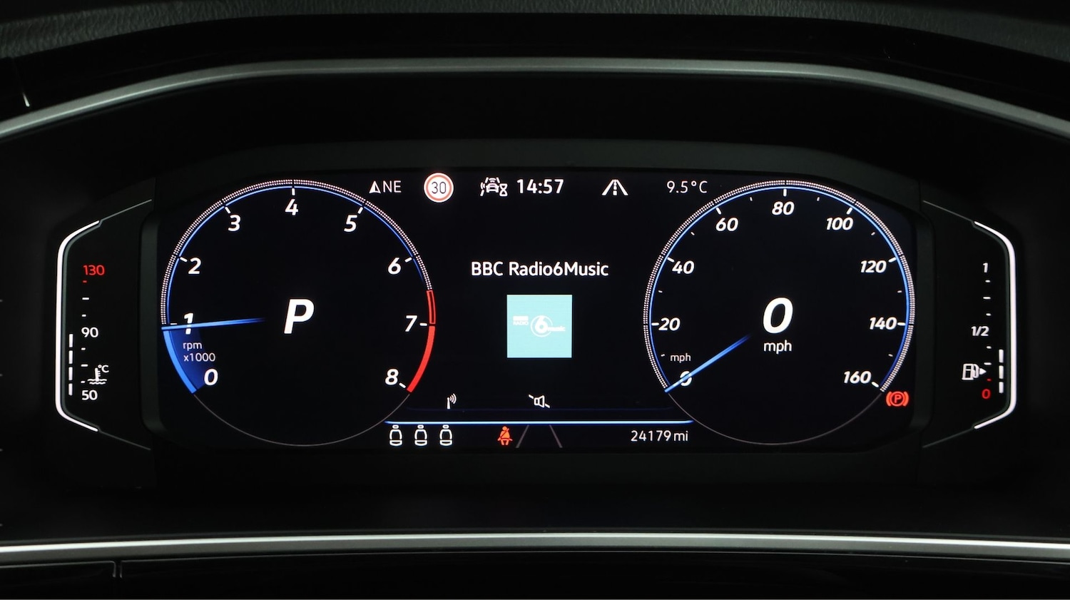 Used Volkswagen T-Roc 2023 for sale - 77413358: Photo 10