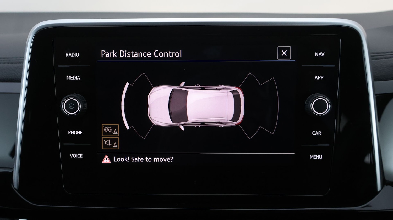 Used Volkswagen T-Roc 2023 for sale - 77413358: Photo 25