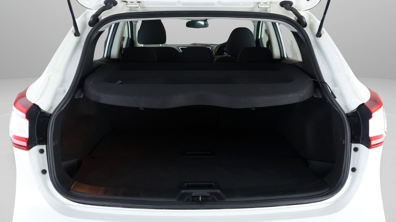 Used Nissan Qashqai 2019 for sale - 77635737: Photo 16