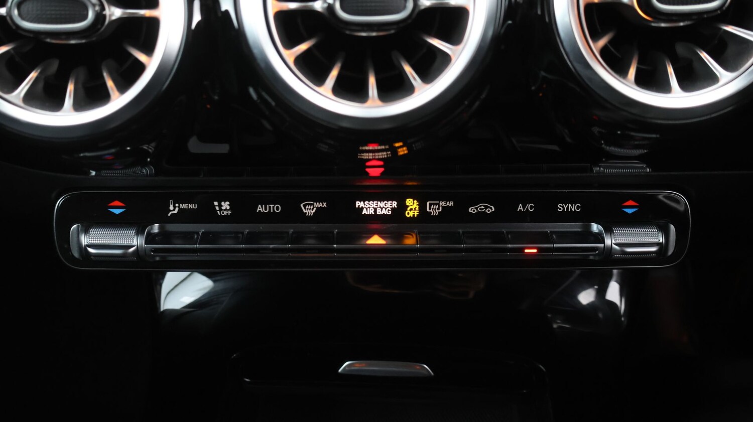 Used Mercedes-Benz CLA 2022 for sale - 77573700: Photo 12